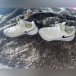 Nike Volleyball Shoes 7.5